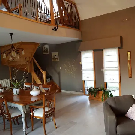 D'hote De 140m2 A La Campagne